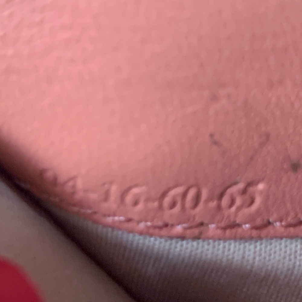 Chloe Wallet - Picture 7 of 9